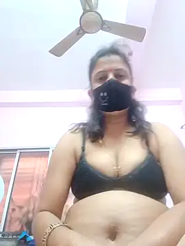 Snapshot of Cute-manisha chatting on 01/20/25, 01:50 Cute-manisha online show from 01/20/25, 01:50