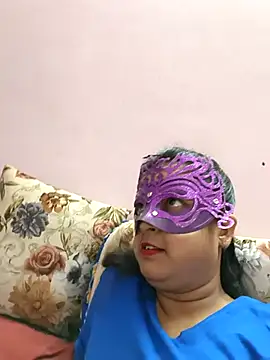 Snapshot of Cute-manisha chatting on 02/15/25, 02:44 Cute-manisha online show from 02/15/25, 02:44