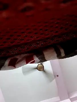 Snapshot of Cute-manisha chatting on 03/08/25, 10:11 Cute-manisha online show from 03/08/25, 10:11