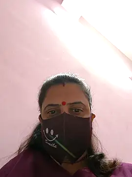 Snapshot of Cute-manisha chatting on 03/08/25, 03:24 Cute-manisha online show from 03/08/25, 03:24