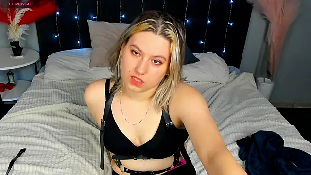 Bonni Meiz online show from 02/17/25, 04:37