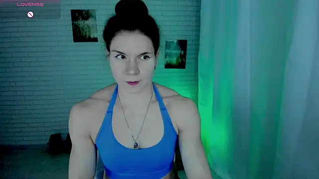 Snapshot of Lisa_Ray chatting on 04/02/26, 10:40 Lisa Ray online show from 04/02/26, 10:40