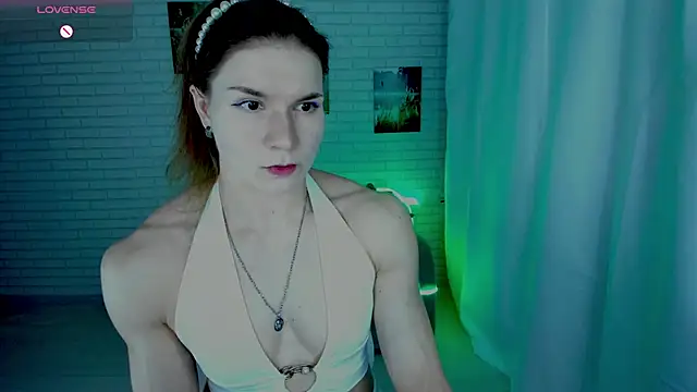 Snapshot of Lisa_Ray chatting on 04/04/26, 04:15 Lisa Ray online show from 04/04/26, 04:15