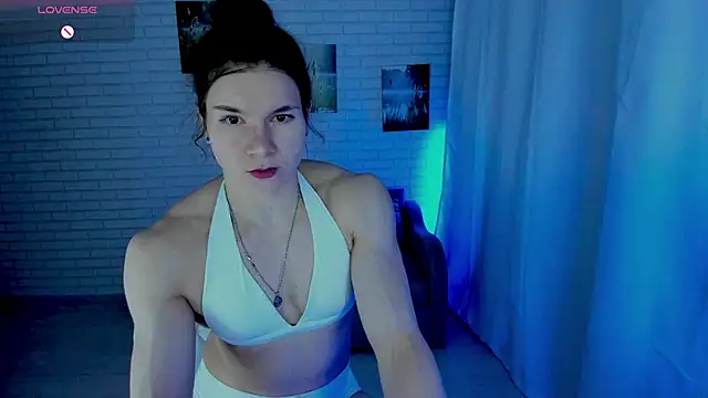 Snapshot of Lisa_Ray chatting on 06/18/26, 09:30 Lisa Ray online show from 06/18/26, 09:30