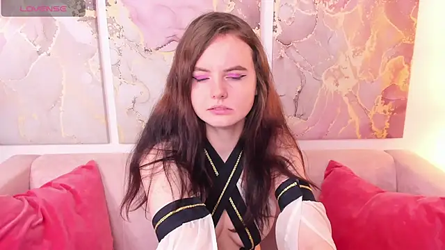 AmA lia  online show from 03/13/25, 08:15