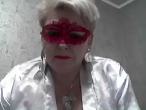 Lisa Suzie online show from 12/19/24, 06:45