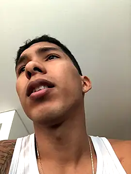 maximo vega newv online show from 09/29/25, 08:46