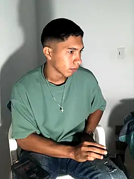 Snapshot of maximo_vega_newv chatting on 11/23/25, 04:29 maximo vega newv online show from 11/23/25, 04:29