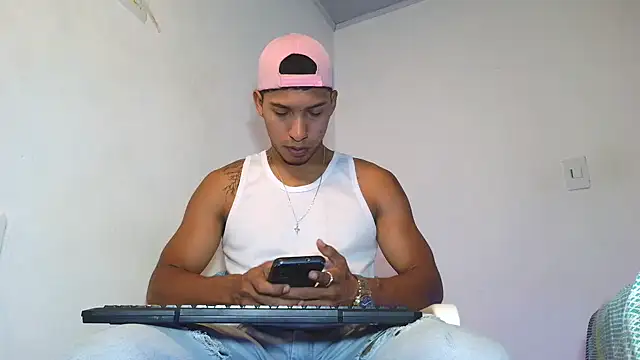 maximo vega newv online show from 04/02/26, 08:39