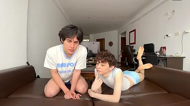 Snapshot of mapleg chatting on 03/12/26, 06:58 mapleg online show from 03/12/26, 06:58