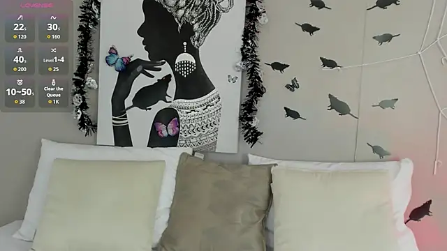 Adelesmithh online show from 10/31/25, 11:55