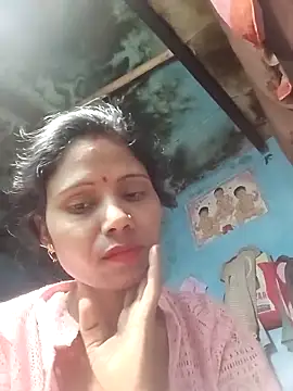 Snapshot of Kajal__Mehra chatting on 03/05/25, 09:15 Kajal  Mehra online show from 03/05/25, 09:15