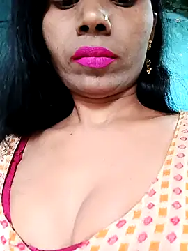 Snapshot of Kajal__Mehra chatting on 03/10/25, 10:26 Kajal  Mehra online show from 03/10/25, 10:26