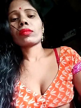 Snapshot of Kajal__Mehra chatting on 03/11/25, 11:33 Kajal  Mehra online show from 03/11/25, 11:33