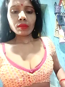 Snapshot of Kajal__Mehra chatting on 03/13/25, 03:06 Kajal  Mehra online show from 03/13/25, 03:06