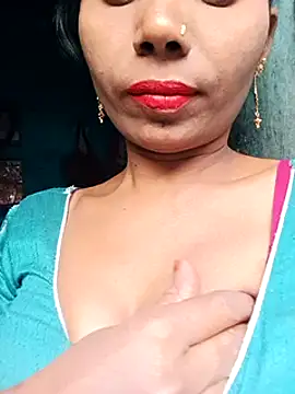 Snapshot of Kajal__Mehra chatting on 03/15/25, 10:57 Kajal  Mehra online show from 03/15/25, 10:57