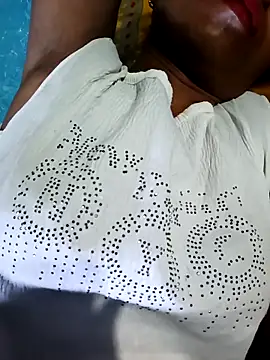 Snapshot of Kajal__Mehra chatting on 09/21/25, 09:49 Kajal  Mehra online show from 09/21/25, 09:49