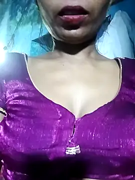 Snapshot of Kajal__Mehra chatting on 09/25/25, 10:02 Kajal  Mehra online show from 09/25/25, 10:02