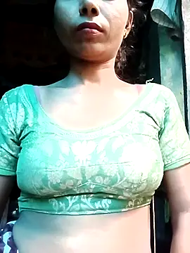 Snapshot of Kajal__Mehra chatting on 09/28/25, 01:22 Kajal  Mehra online show from 09/28/25, 01:22