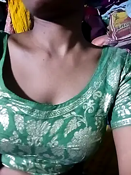 Snapshot of Kajal__Mehra chatting on 09/29/25, 03:39 Kajal  Mehra online show from 09/29/25, 03:39