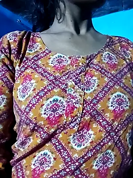 Snapshot of Kajal__Mehra chatting on 10/08/25, 03:31 Kajal  Mehra online show from 10/08/25, 03:31