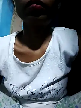 Snapshot of Kajal__Mehra chatting on 10/22/25, 10:09 Kajal  Mehra online show from 10/22/25, 10:09