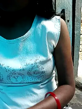 Snapshot of Kajal__Mehra chatting on 10/29/25, 04:59 Kajal  Mehra online show from 10/29/25, 04:59