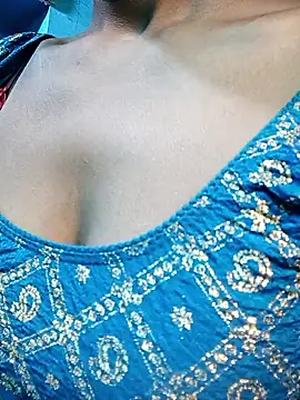 Kajal  Mehra online show from 11/14/25, 04:44