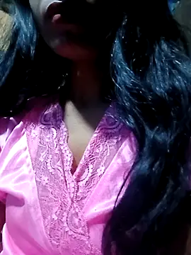 Snapshot of Kajal__Mehra chatting on 12/20/25, 04:03 Kajal Mehra online show from 12/20/25, 04:03