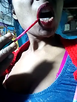 Snapshot of Kajal__Mehra chatting on 12/21/25, 05:25 Kajal Mehra online show from 12/21/25, 05:25