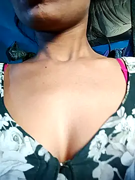 Snapshot of Kajal__Mehra chatting on 04/13/26, 03:34 Kajal Mehra online show from 04/13/26, 03:34