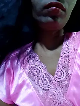 Snapshot of Kajal__Mehra chatting on 04/15/26, 10:10 Kajal Mehra online show from 04/15/26, 10:10