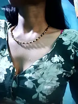 Snapshot of Kajal__Mehra chatting on 04/23/26, 08:02 Kajal Mehra online show from 04/23/26, 08:02