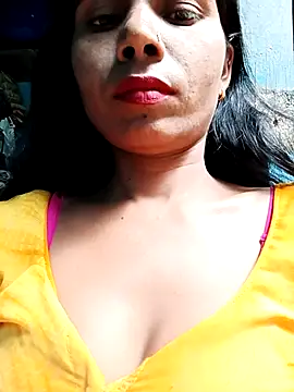 Snapshot of Kajal__Mehra chatting on 04/27/26, 10:57 Kajal Mehra online show from 04/27/26, 10:57