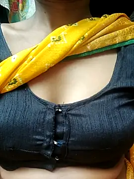 Snapshot of Kajal__Mehra chatting on 06/08/26, 02:34 Kajal Mehra online show from 06/08/26, 02:34