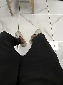 raamcxy online show from 12/13/24, 02:43