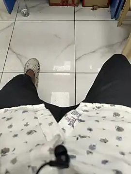 raamcxy online show from 12/27/24, 02:22