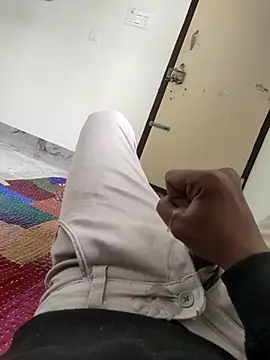 raamcxy online show from 03/04/25, 07:08