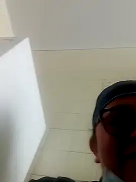 Darly Gomez online show from 12/23/24, 05:22