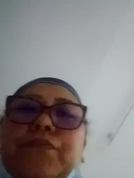 Darly Gomez online show from 12/31/24, 12:43