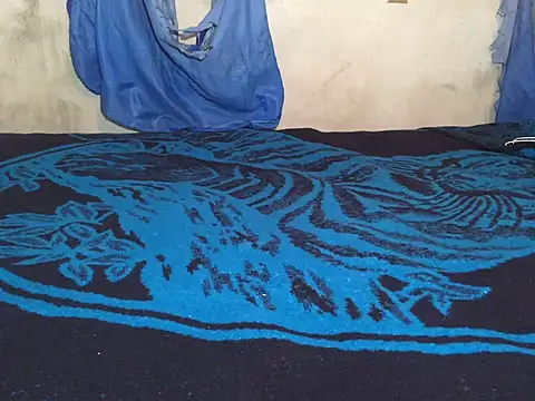 manuamador online show from 02/15/25, 04:25