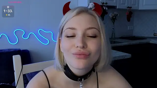 Snapshot of alexa_novak chatting on 12/28/24, 04:30 alexa novak online show from 12/28/24, 04:30