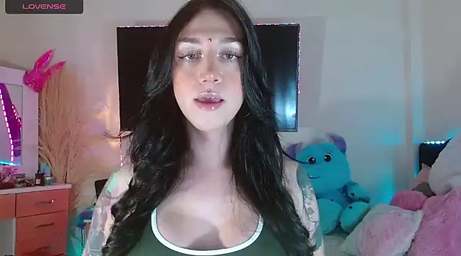 Snapshot of karla_zambrano chatting on 12/14/24, 08:08 karla zambrano online show from 12/14/24, 08:08