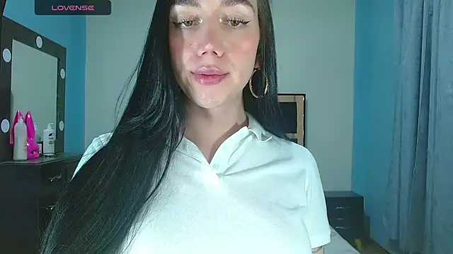 Snapshot of karla_zambrano chatting on 05/02/26, 07:19 karla zambrano online show from 05/02/26, 07:19