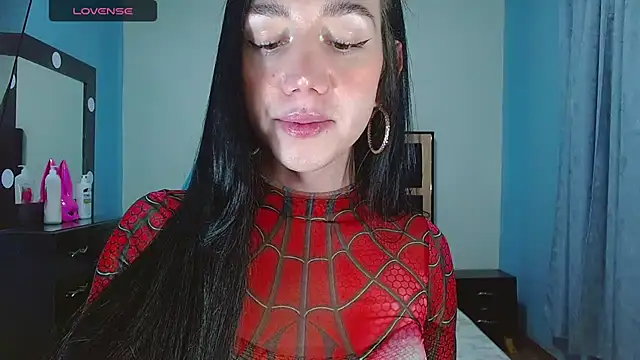 Snapshot of karla_zambrano chatting on 05/15/26, 01:01 karla zambrano online show from 05/15/26, 01:01