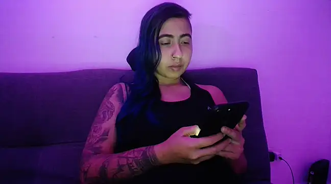 aria jhonsson online show from 02/21/25, 04:18