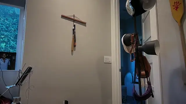 Snapshot of 69woodinson chatting on 10/28/25, 08:22 69woodinson online show from 10/28/25, 08:22