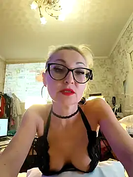 Snapshot of Milforja chatting on 02/20/26, 07:21 Milforja online show from 02/20/26, 07:21