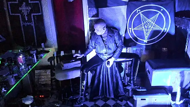 Snapshot of BULGEDEMON chatting on 03/04/26, 08:26 BULGEDEMON online show from 03/04/26, 08:26