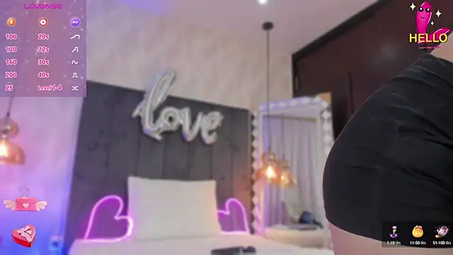 Snapshot of SHARONN____ chatting on 02/20/25, 03:12 SHARONN online show from 02/20/25, 03:12